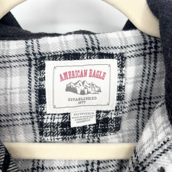American Eagle Black and White Oversized Plaid Cropped Hoodie Size XS - Picture 7 of 8